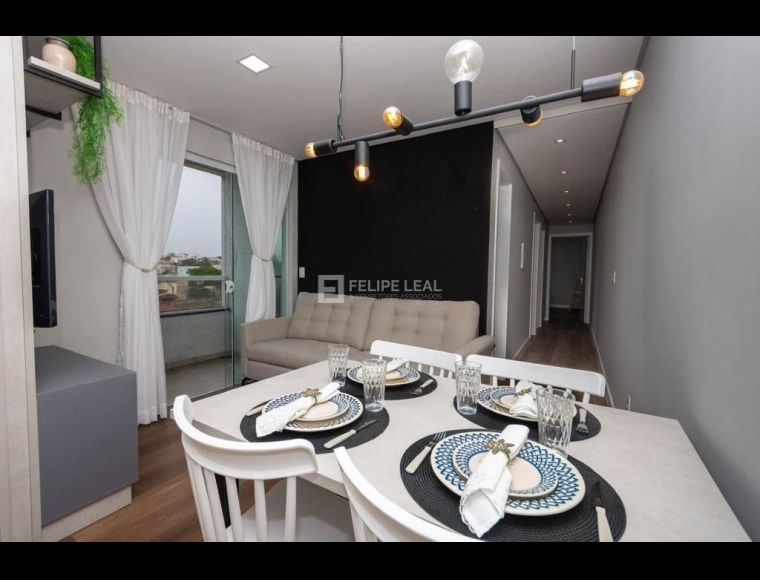 Apartamento no Bairro Ingleses em Florianópolis com 3 Dormitórios (1 suíte) e 82 m² - 20887