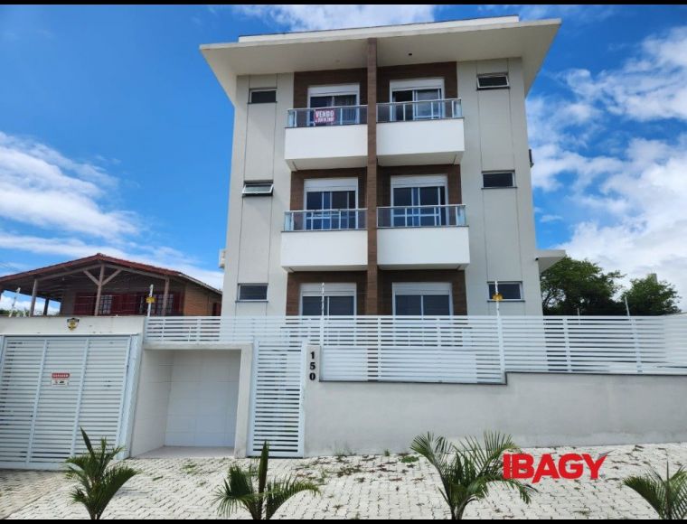 Apartamento no Bairro Ingleses em Florianópolis com 2 Dormitórios (1 suíte) e 64.72 m² - 122112