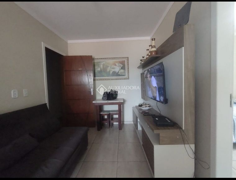 Apartamento no Bairro Ingleses em Florianópolis com 2 Dormitórios - 462694