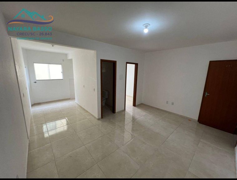 Apartamento no Bairro Ingleses em Florianópolis com 2 Dormitórios (1 suíte) e 70 m² - AP2336