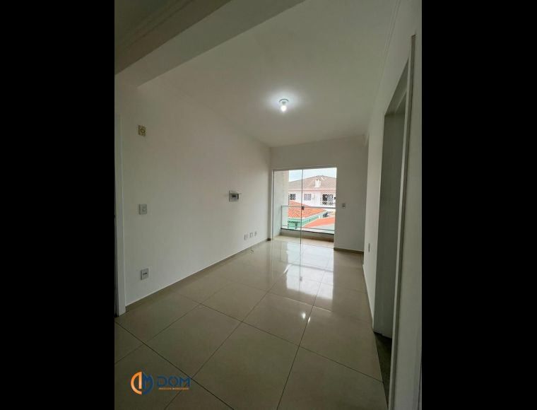 Apartamento no Bairro Ingleses em Florianópolis com 2 Dormitórios (1 suíte) e 60 m² - 1387