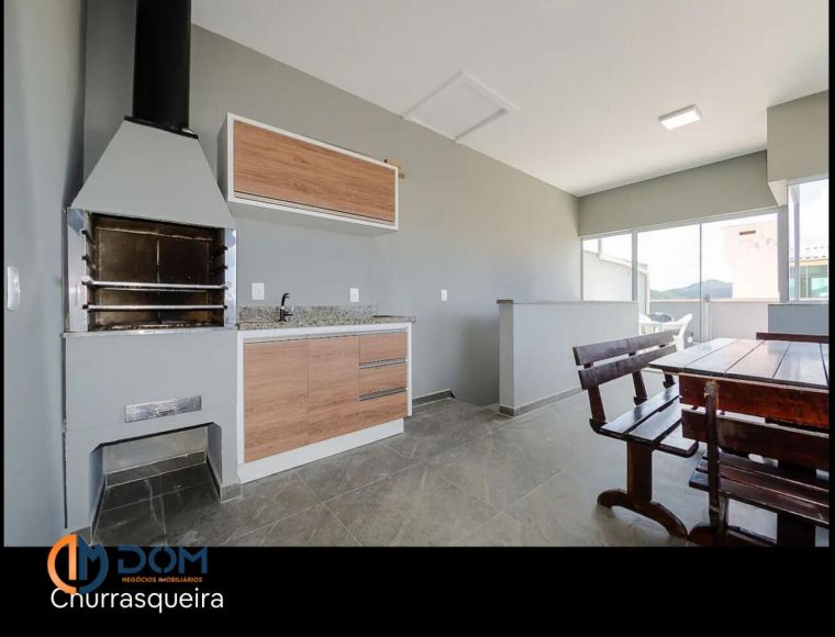 Apartamento no Bairro Ingleses em Florianópolis com 3 Dormitórios (1 suíte) e 100 m² - 1392