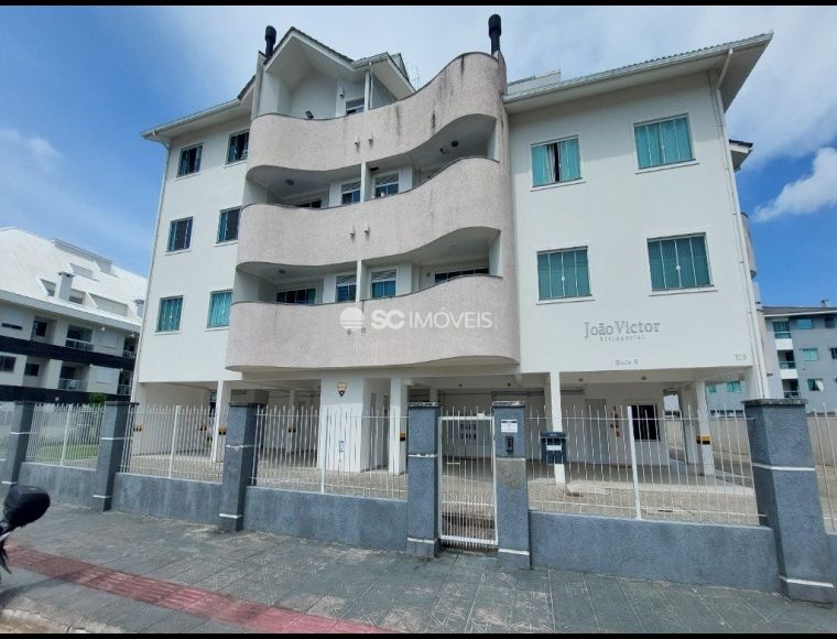 Apartamento no Bairro Ingleses em Florianópolis com 3 Dormitórios (1 suíte) - 10959