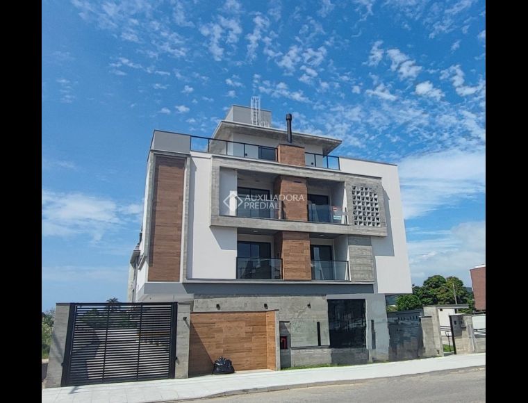 Apartamento no Bairro Ingleses em Florianópolis com 2 Dormitórios (2 suítes) - 466540