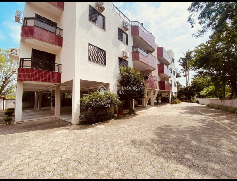 Apartamento no Bairro Ingleses em Florianópolis com 3 Dormitórios (1 suíte) - 457446