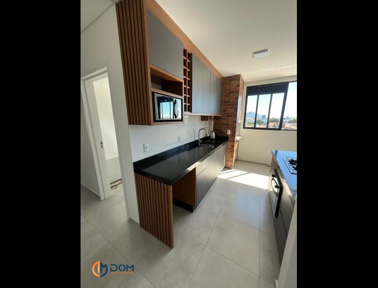 Apartamento no Bairro Ingleses em Florianópolis com 2 Dormitórios (1 suíte) e 69 m² - 1426