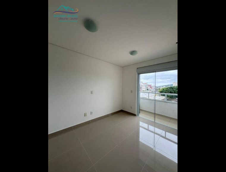 Apartamento no Bairro Ingleses em Florianópolis com 3 Dormitórios (2 suítes) e 94 m² - AP2372