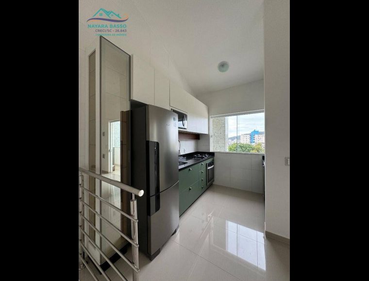 Apartamento no Bairro Ingleses em Florianópolis com 3 Dormitórios (2 suítes) e 94 m² - AP2372