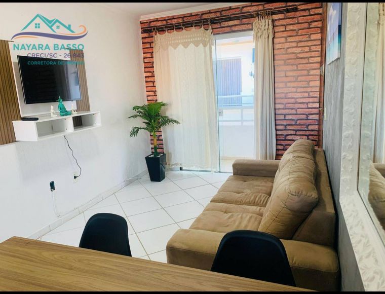 Apartamento no Bairro Ingleses em Florianópolis com 2 Dormitórios (1 suíte) e 70 m² - AP2385
