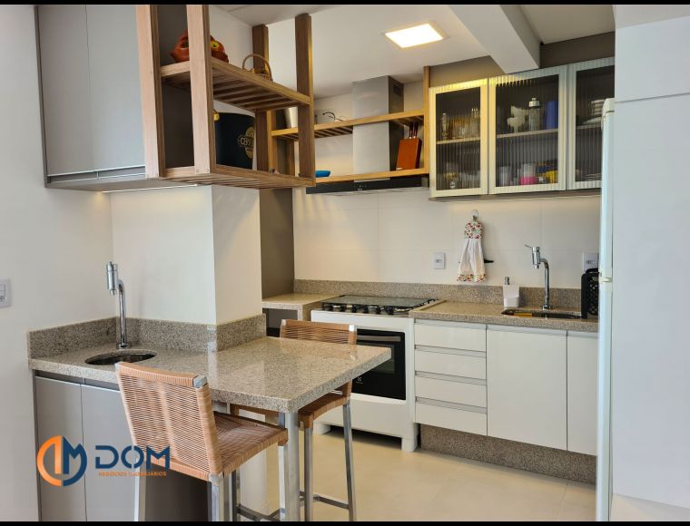 Apartamento no Bairro Ingleses Norte em Florianópolis com 2 Dormitórios (2 suítes) e 77 m² - 1143