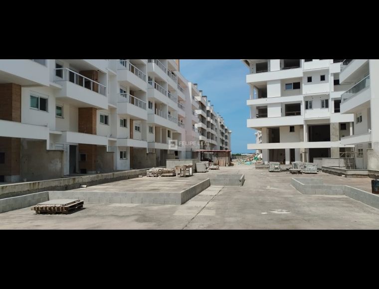 Apartamento no Bairro Ingleses Norte em Florianópolis com 3 Dormitórios (1 suíte) e 101 m² - 20786