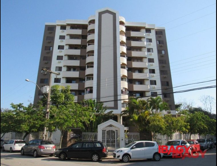 Apartamento no Bairro Itacorubí em Florianópolis com 2 Dormitórios (1 suíte) e 62.45 m² - 117750
