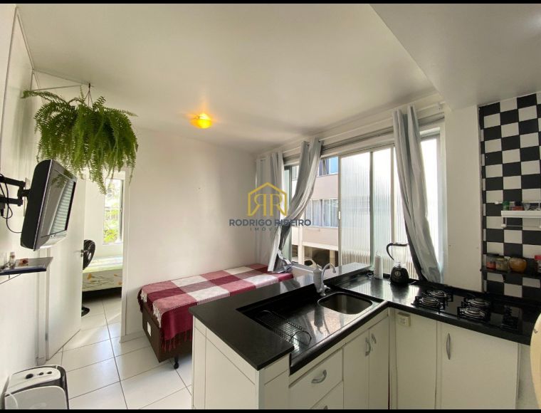 Apartamento no Bairro Itacorubí em Florianópolis com 1 Dormitórios - A1020
