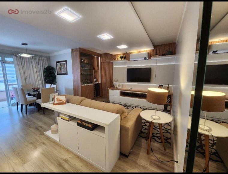 Apartamento no Bairro Itacorubí em Florianópolis com 3 Dormitórios (1 suíte) e 101 m² - AP1236