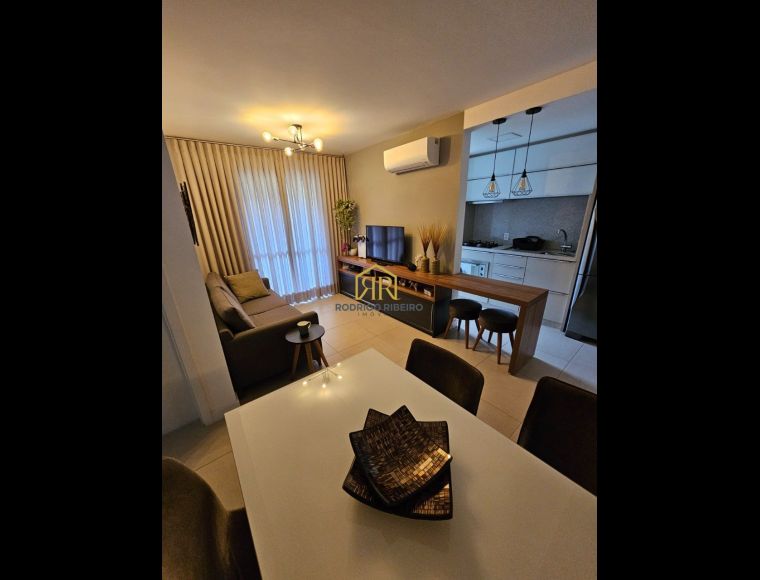 Apartamento no Bairro Itacorubí em Florianópolis com 2 Dormitórios (1 suíte) - A2375