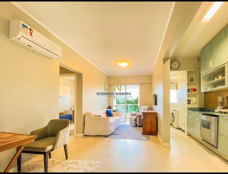 Apartamento no Bairro Itacorubí em Florianópolis com 2 Dormitórios (1 suíte) - A2418