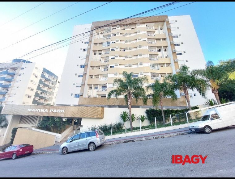 Apartamento no Bairro Itacorubí em Florianópolis com 2 Dormitórios e 61.12 m² - 122825