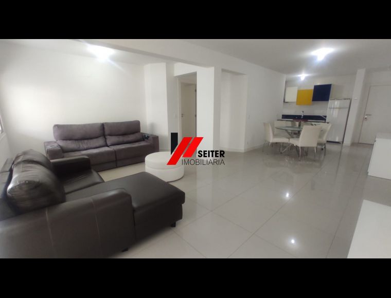 Apartamento no Bairro Itacorubí em Florianópolis com 2 Dormitórios (2 suítes) e 169 m² - AP02698L