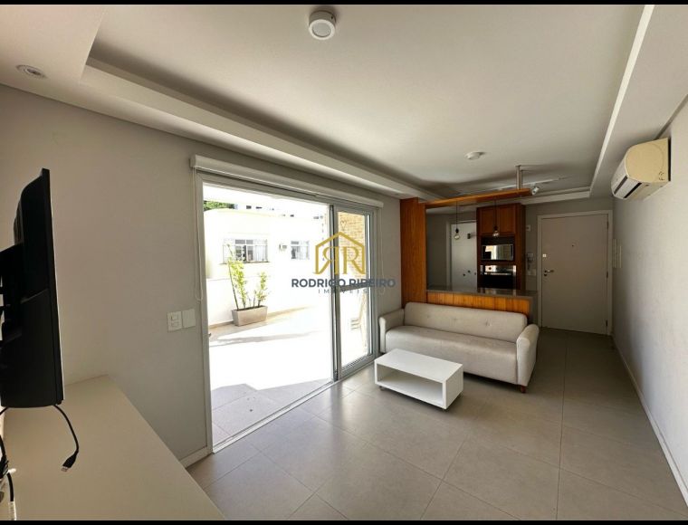 Apartamento no Bairro Itacorubí em Florianópolis com 2 Dormitórios (1 suíte) - A2451