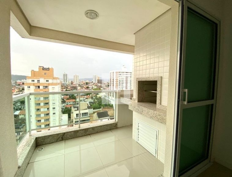 Apartamento no Bairro Jardim Atlântico em Florianópolis com 2 Dormitórios (1 suíte) e 87 m² - 4937