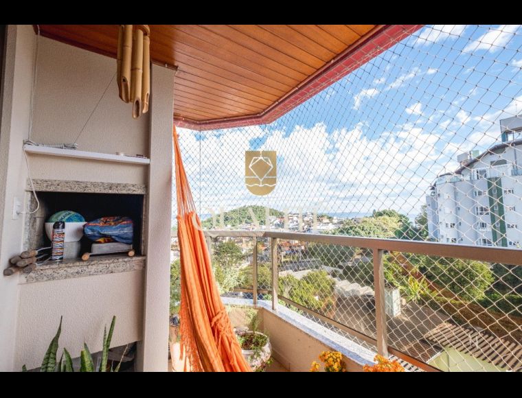 Apartamento no Bairro João Paulo em Florianópolis com 3 Dormitórios (1 suíte) - RMX2319