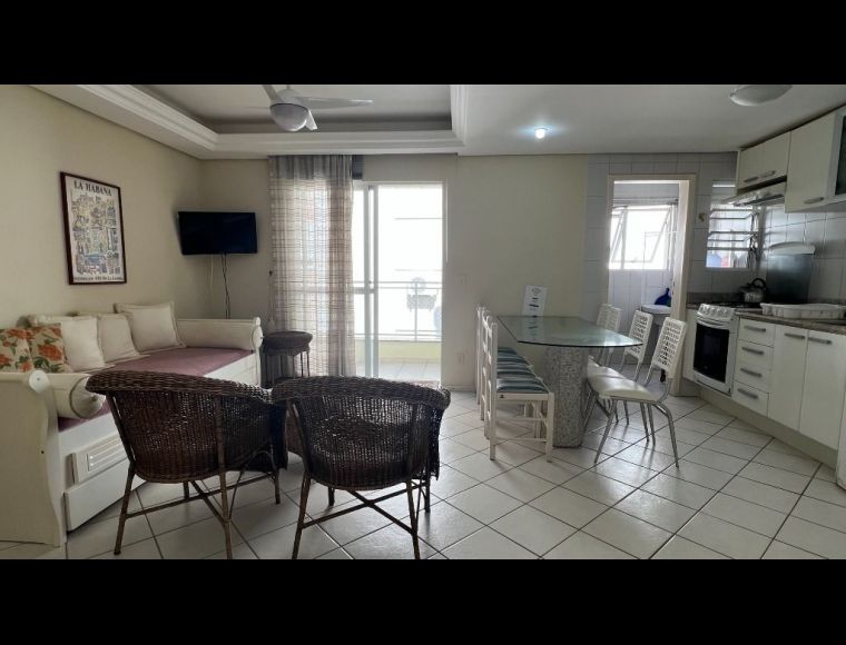 Apartamento no Bairro Jurerê em Florianópolis com 2 Dormitórios e 70 m² - AP0878