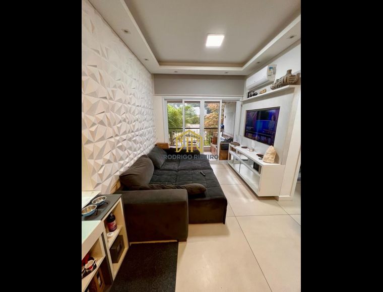 Apartamento no Bairro Jurerê em Florianópolis com 2 Dormitórios (1 suíte) - A2360