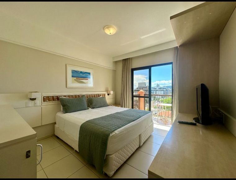 Apartamento no Bairro Jurerê em Florianópolis com 1 Dormitórios (1 suíte) e 27 m² - FL0067