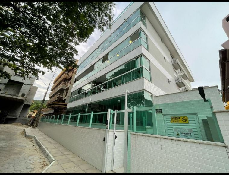 Apartamento no Bairro Jurerê em Florianópolis com 2 Dormitórios (1 suíte) e 76 m² - AP0991
