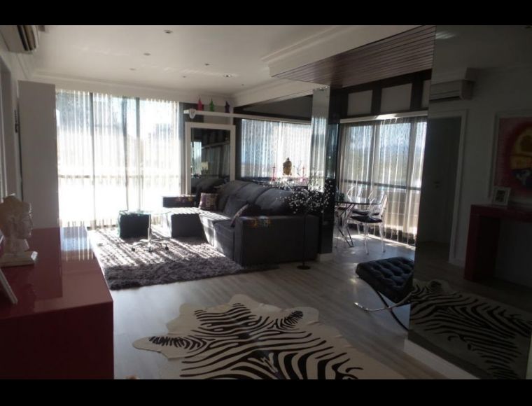 Apartamento no Bairro Jurerê em Florianópolis com 2 Dormitórios (1 suíte) e 165 m² - CO0051