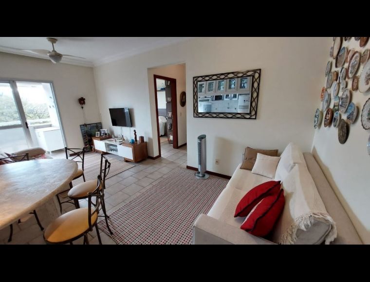 Apartamento no Bairro Jurerê Internacional em Florianópolis com 2 Dormitórios (1 suíte) e 67 m² - AP0881