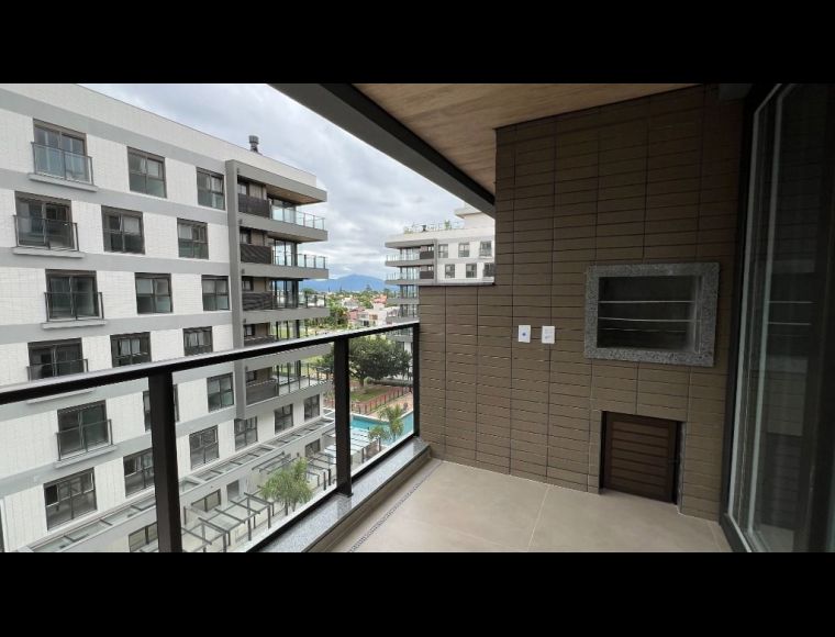 Apartamento no Bairro Jurerê Internacional em Florianópolis com 3 Dormitórios (3 suítes) e 113 m² - AP0885