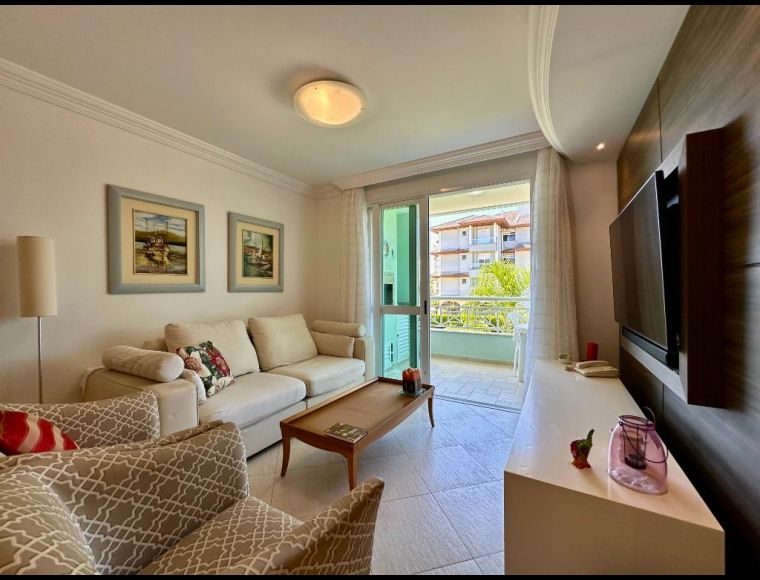 Apartamento no Bairro Jurerê Internacional em Florianópolis com 3 Dormitórios (1 suíte) e 94 m² - AP0916