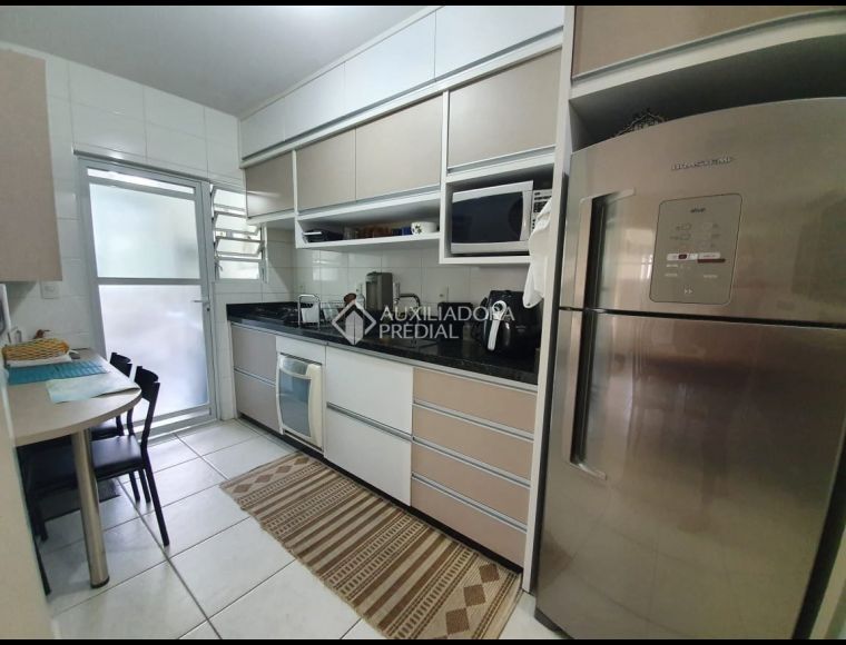 Apartamento no Bairro Monte Verde em Florianópolis com 2 Dormitórios (1 suíte) - 468901
