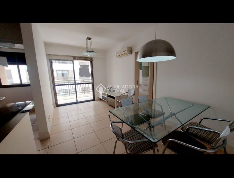 Apartamento no Bairro Pantanal em Florianópolis com 2 Dormitórios (1 suíte) - 458568