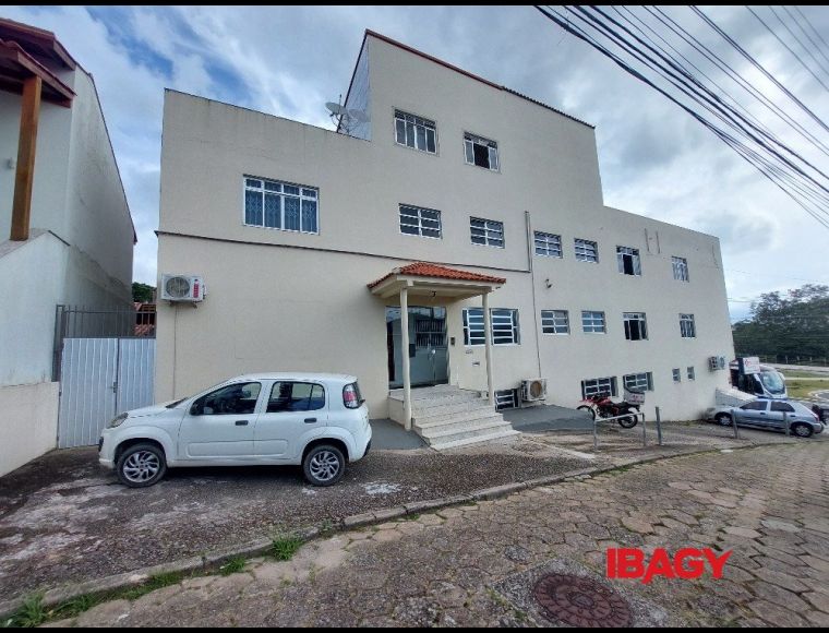 Apartamento no Bairro Pantanal em Florianópolis com 2 Dormitórios e 130 m² - 122263