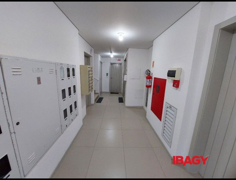 Apartamento no Bairro Pântano do Sul em Florianópolis com 2 Dormitórios (1 suíte) e 90.43 m² - 123404