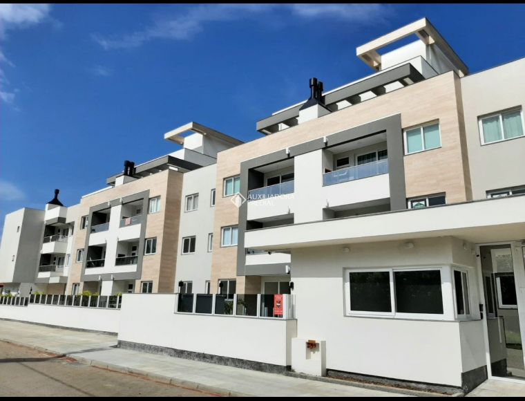 Apartamento no Bairro Ribeirão da Ilha em Florianópolis com 2 Dormitórios (1 suíte) - 394244