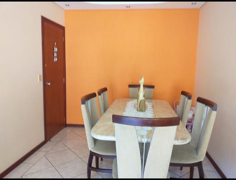 Apartamento no Bairro Saco dos Limões em Florianópolis com 3 Dormitórios (1 suíte) - A3251