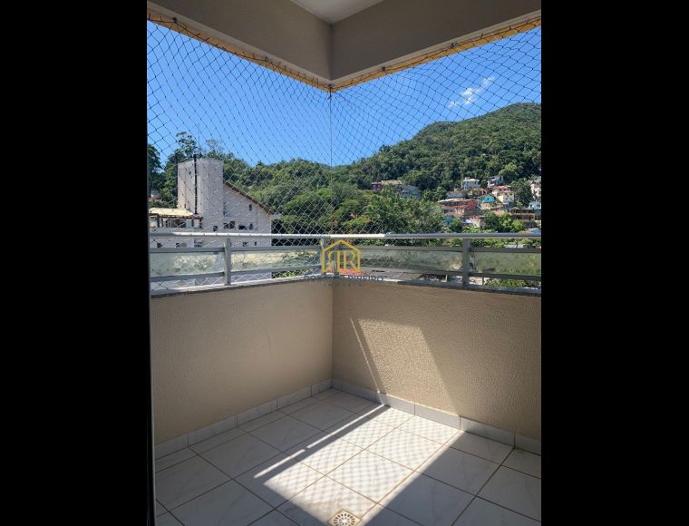 Apartamento no Bairro Saco Grande I em Florianópolis com 3 Dormitórios (1 suíte) - A3112