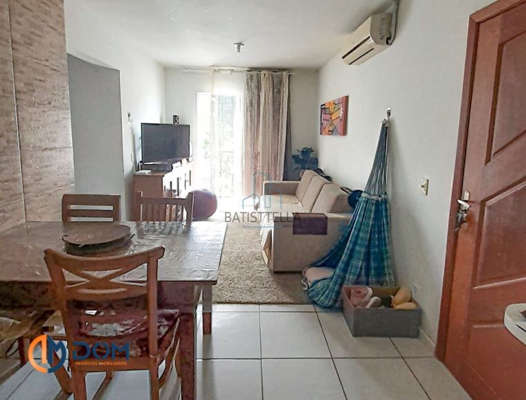 Apartamento em Florianópolis com 3 Dormitórios e 66 m² - 1140