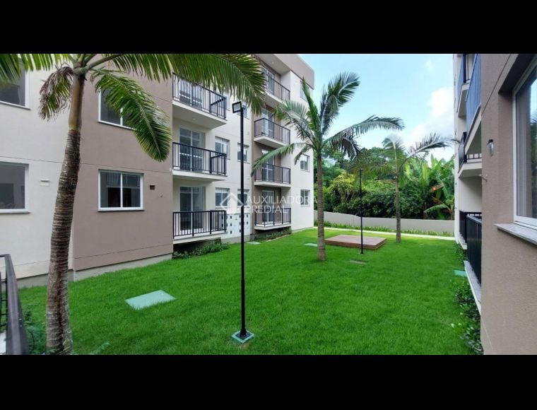 Apartamento em Florianópolis com 2 Dormitórios - 470172