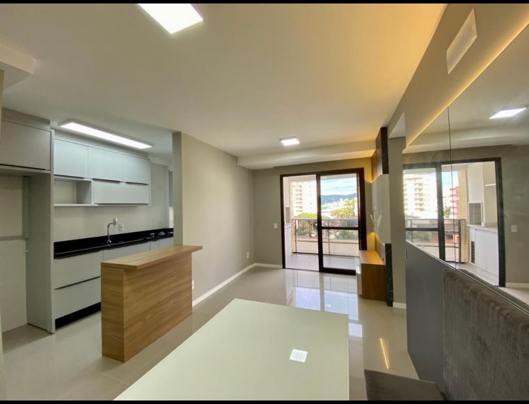 Apartamento no Bairro Trindade em Florianópolis com 2 Dormitórios (1 suíte) - A2190