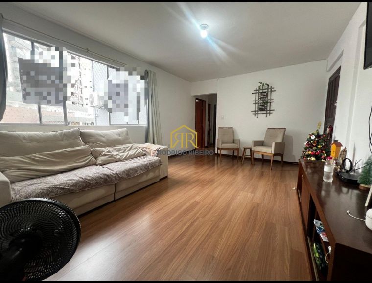 Apartamento no Bairro Trindade em Florianópolis com 3 Dormitórios (1 suíte) - A3316
