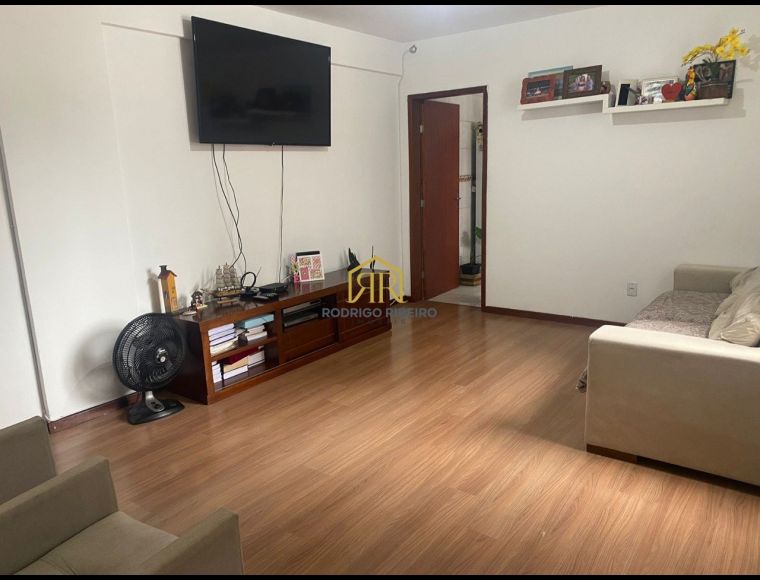 Apartamento no Bairro Trindade em Florianópolis com 3 Dormitórios (1 suíte) - A3316