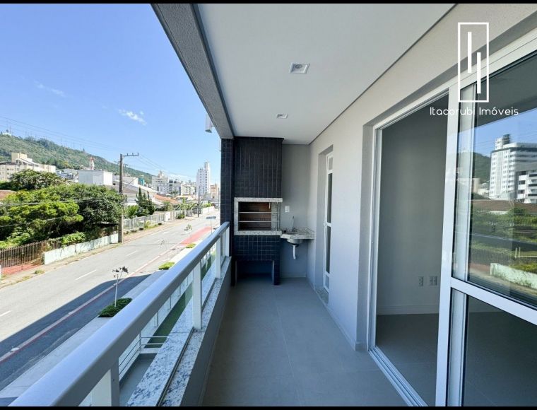Apartamento no Bairro Trindade em Florianópolis com 2 Dormitórios (1 suíte) - 1607