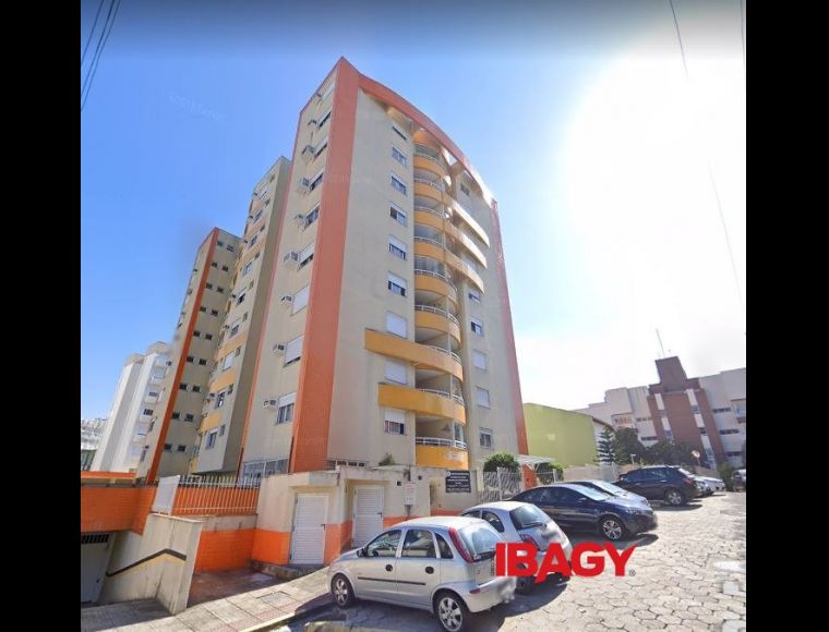 Apartamento no Bairro Trindade em Florianópolis com 2 Dormitórios (1 suíte) e 82 m² - 123684