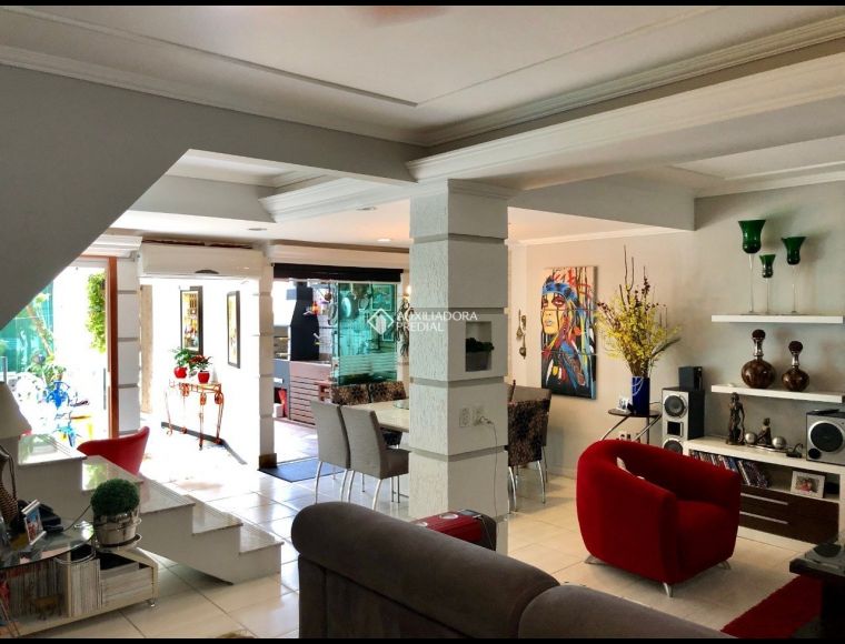 Casa no Bairro Abraão em Florianópolis com 7 Dormitórios (4 suítes) - 394230