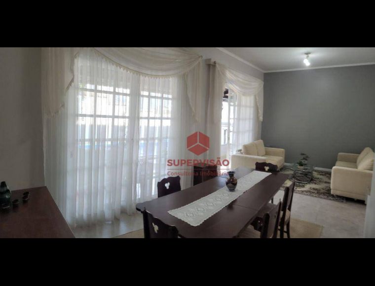 Casa no Bairro Agronômica em Florianópolis com 3 Dormitórios (1 suíte) e 254 m² - CA0838