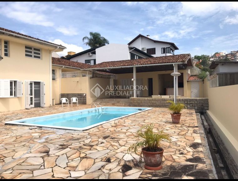 Casa no Bairro Agronômica em Florianópolis com 6 Dormitórios (1 suíte) - 362796